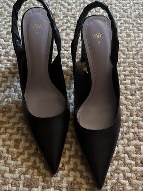 ZARA Black Pointed Slingback Heels